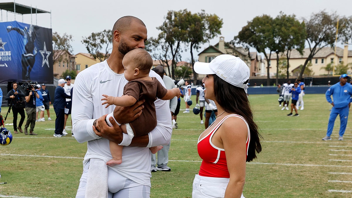 Dak with family