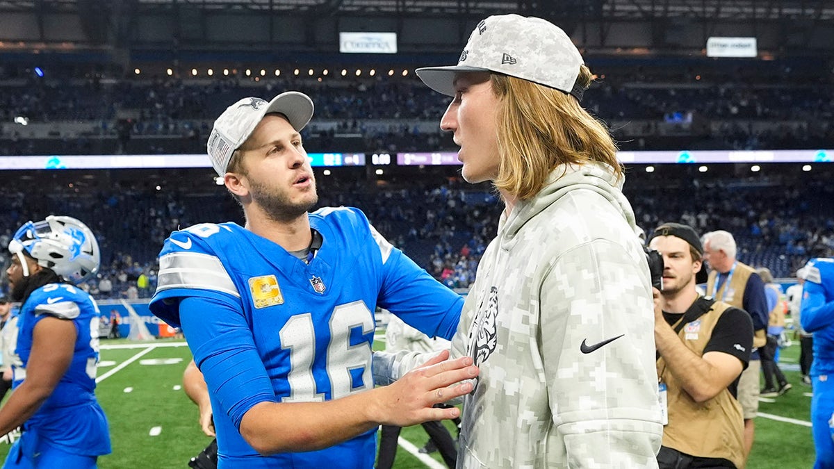 Jared Goff talks with Trevor Lawrence