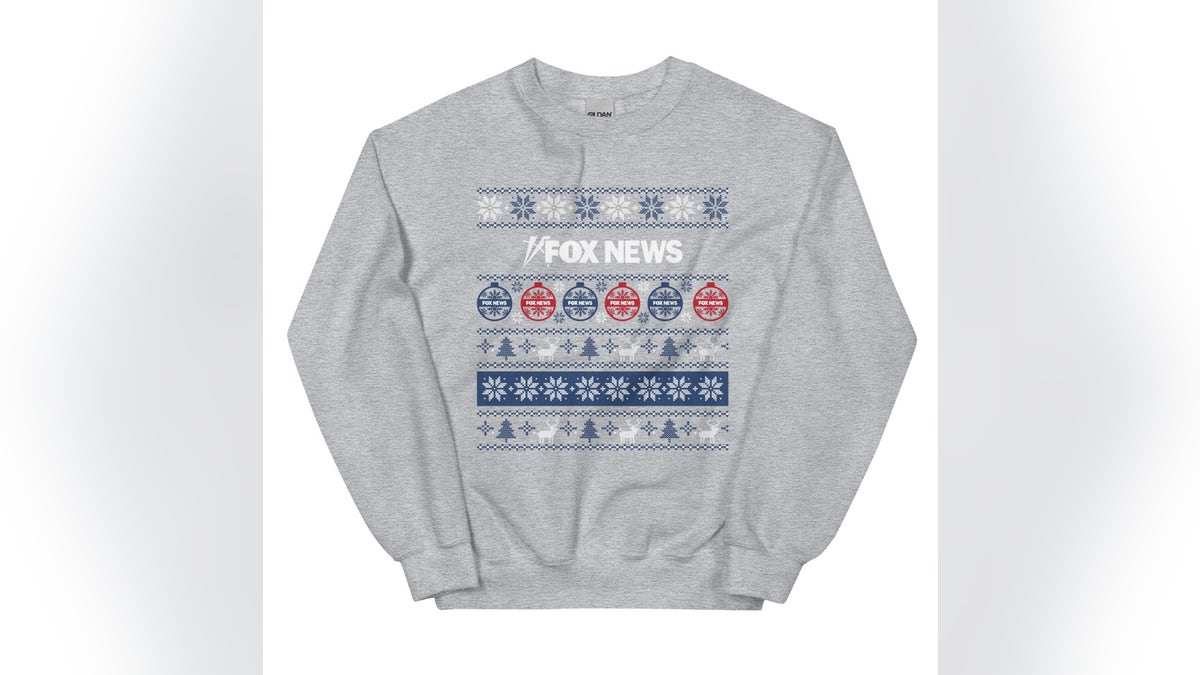 This crewneck sweatshirt is the perfect way to show your holiday spirit. 